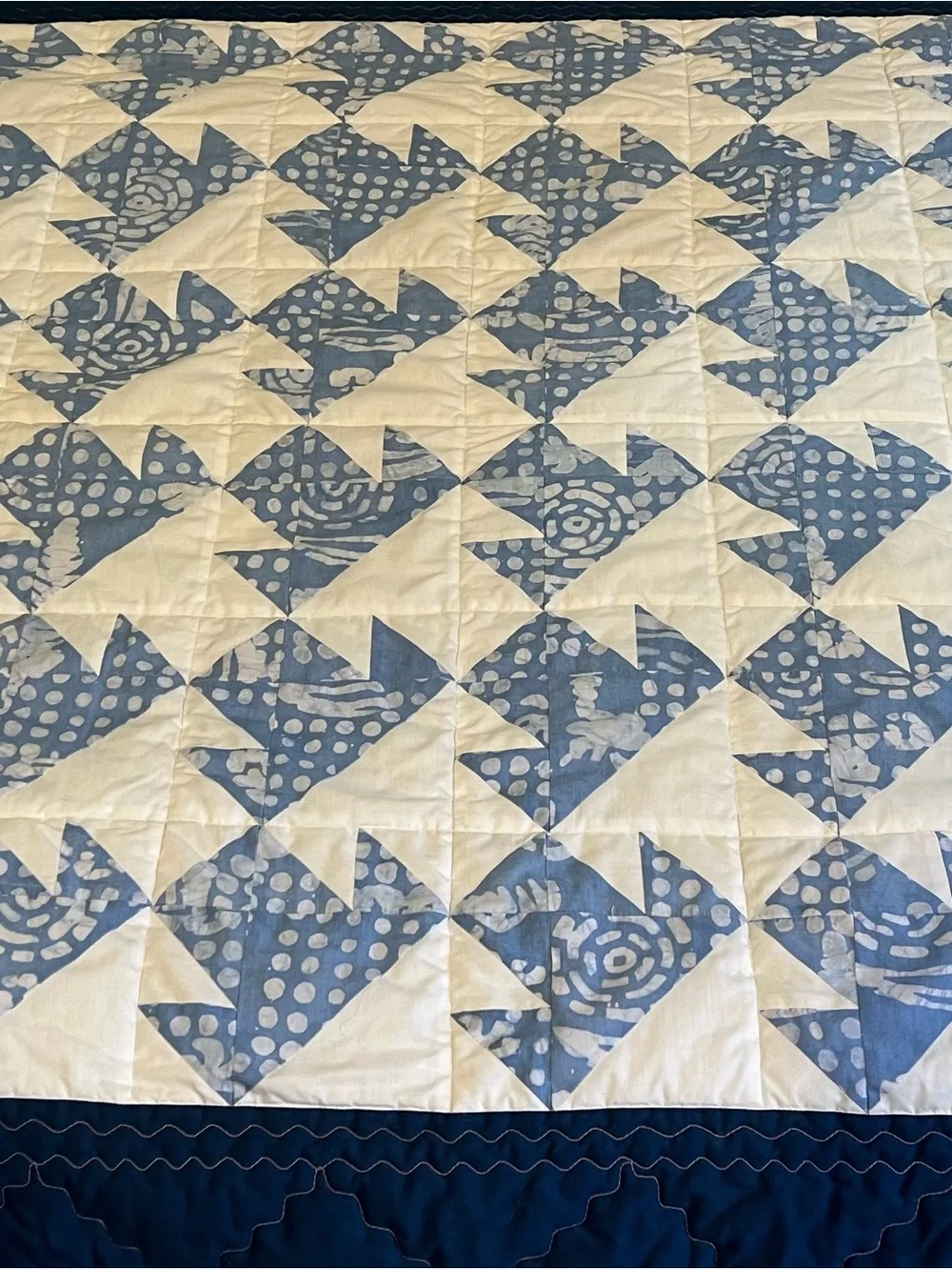 Light Blue and White Quilted Bed Throw - Classic Pattern - 50x70